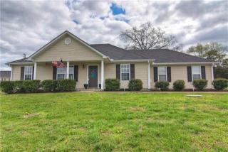210 Gill Ct, Murfreesboro, TN 37129-4557
