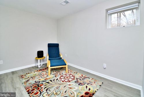 259 Revenoor Rd, Harpers Ferry WV 25425 exterior