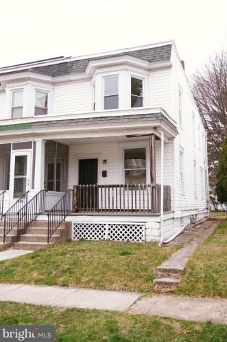 2528 Boas St, Harrisburg, PA 17103-2061