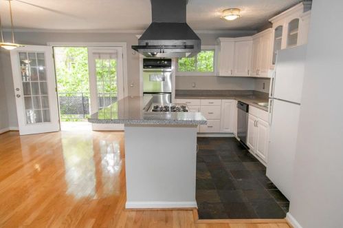 115 Biscayne Dr, Atlanta GA  30309-1003 exterior