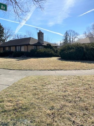 603 Go Wando Ave, Mount Prospect, IL 60056-3739
