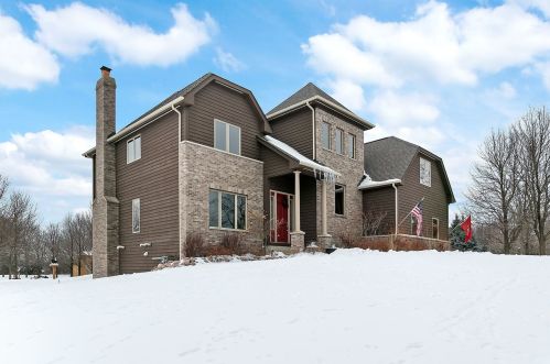 2309 Timberline Trl, Bull Valley, IL 60098-8759