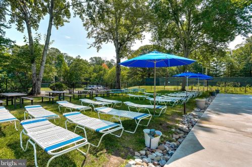 181 Berrywood Dr, Severna Park MD 21146-2030 exterior