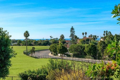 2063 Grandview St, Oceanside CA  92054-5618 exterior