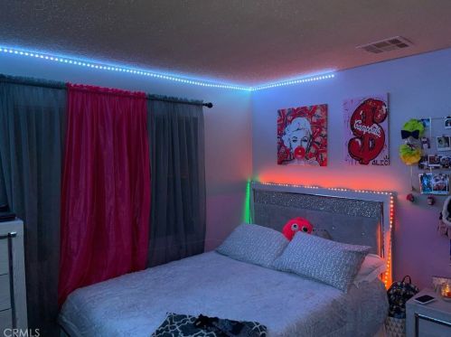 3816 Lofton Pl, Riverside CA  92501-1810 exterior