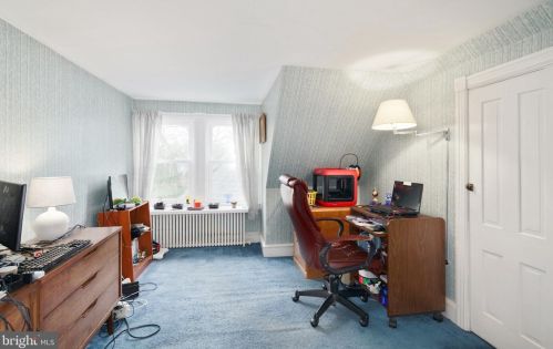 44 Linden Ave, Tavistock NJ 08033-2542 exterior