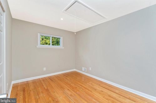 908 Devere Dr, Silver Spring MD 20903-1625 exterior