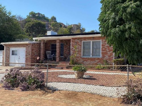 1194 Flamingo Ave, El Cajon, CA 92021-3322