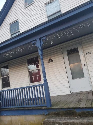 85 Church St, Westerly, RI 02808-1612