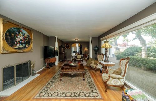 1009 Roseburg Ave, Modesto, CA 95350-5032