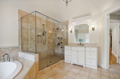 267 Middaugh Rd, Willowbrook IL  60514-1067 exterior