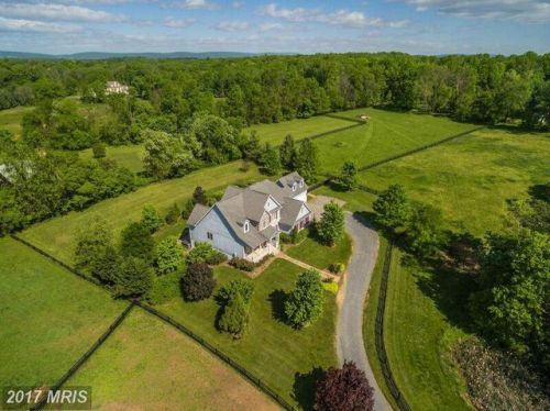 20393 Cockerill Rd, Purcellville, VA 20132-5111