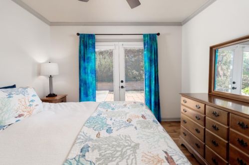 1466 Darwin St, Seaside CA  93955-5017 exterior