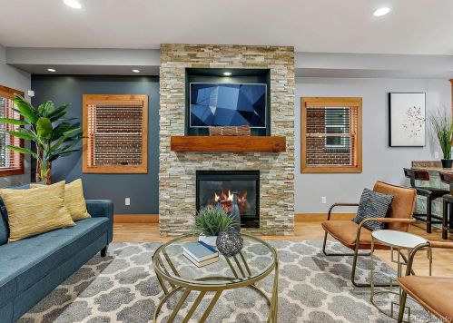 565 Emerson St, Denver, CO 80218-3207