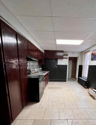405 Washington St, Allentown PA  18102-1714 exterior