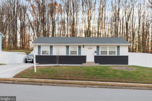 13122 Haddock Rd, Woodbridge, VA 22193-5248