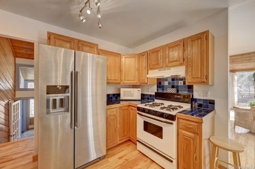 5615 Hatch Dr, Lakewood CO 80439 exterior