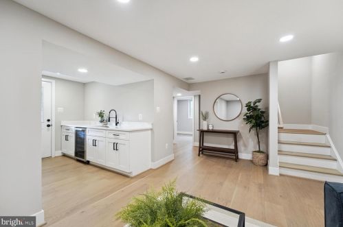 1610 Noyes Dr, Silver Spring MD  20910-2224 exterior