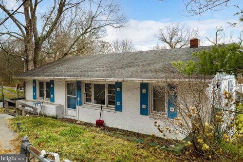 2897 Stoney Creek Rd, Edinburg, VA 22824-2002
