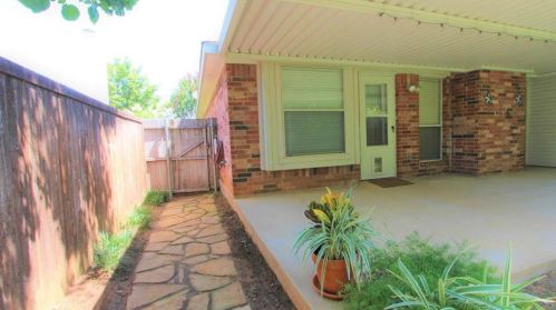 9080 Brushy Creek Trl, Fort Worth TX  76118-7347 exterior