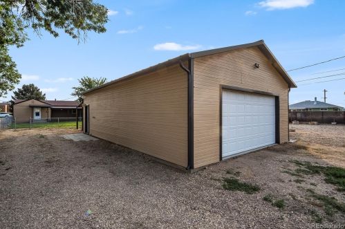 327 2nd Ave, La Salle CO 80645-3218 exterior