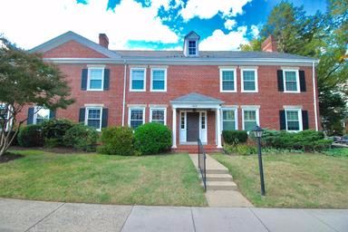 4212 36th St, Arlington, VA 22206-1847
