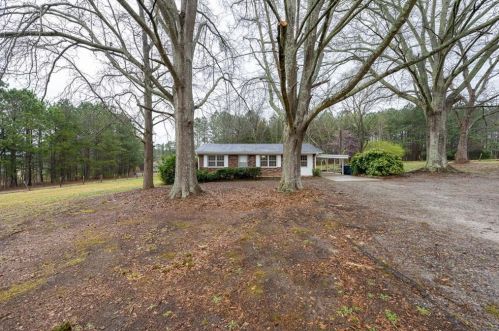 2811 Clarence Odum Rd, Monroe, GA 30656-3931