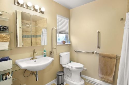 2160 Denair Ave, Turlock CA  95382-1822 exterior