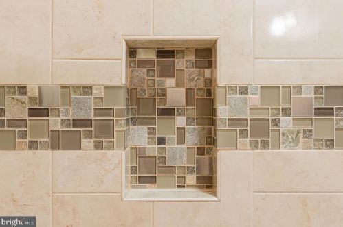 2006 Rachael Dr, Lancaster PA  17601-3655 exterior