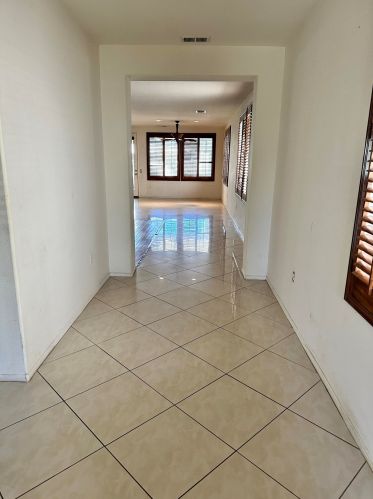 105 Crane Crk, Beaumont, CA 92223-7345