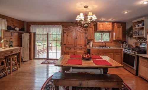 28 Jacob Ln, Lee, NH 03861-6331