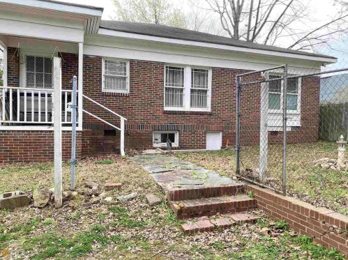 2797 Church St, Atlanta GA  30344-3255 exterior