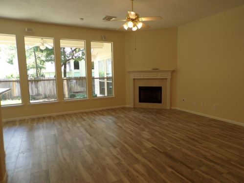 22 Quince Tree Pl, Conroe TX  77385-3549 exterior