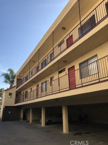 11449 Menlo Ave, Hawthorne, CA 90250-2592