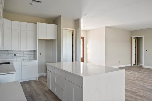 519 Chuckwagon Trl, Angleton TX 77515 exterior