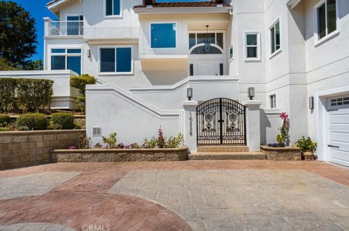 10228 Overhill Dr, Santa Ana CA  92705-1595 exterior