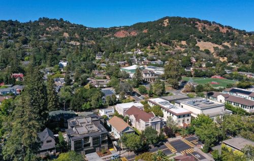 1628 5th Ave, San Rafael CA  94901-1809 exterior