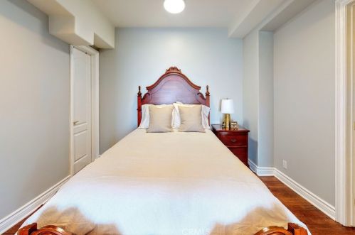 11832 Cir Dr, Whittier CA 90601-2352 exterior