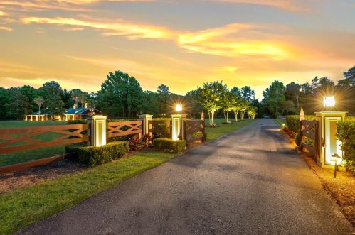 6016 Chisolm Rd, Johns Island, SC 29455-7656