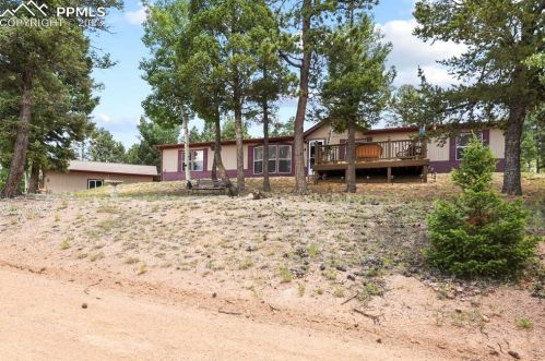 56 Sildona Trl, Twin Rock, CO 80816-8202