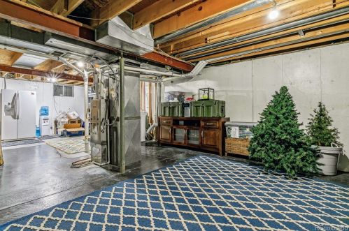 7597 Rosemary Cir, Englewood CO 80112-6421 exterior