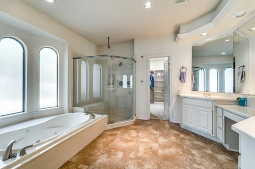 8981 Willow Spg Ln, Conroe TX  77302-3453 exterior