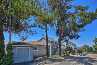 326 Wellington St, Cambria, CA 93428-2326