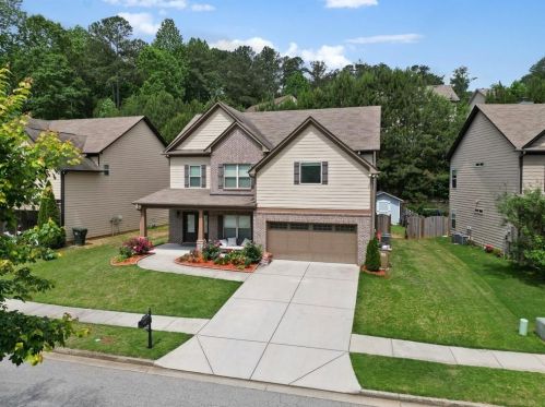 5543 Leaf Ridge Ln, Buford, GA 30518-4415