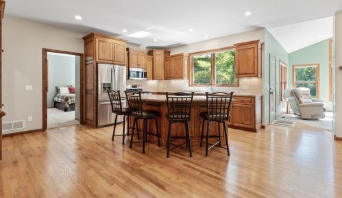 2200 Hadley St, Saint Paul MN  55119-5386 exterior