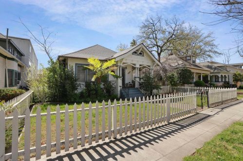 308 Walnut St, Lodi, CA 95240-3406