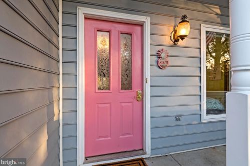 5070 Lerch Dr, Shady Side, MD 20764-9652