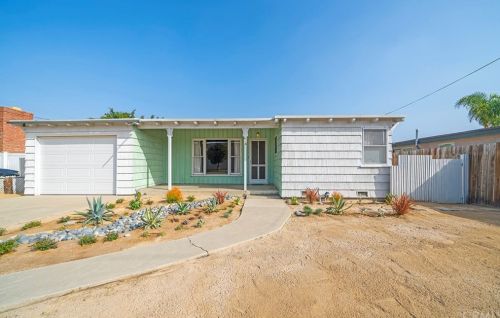 616 East St, Anaheim CA  92805-2131 exterior