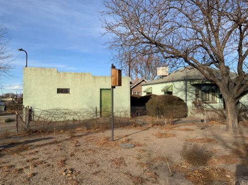 2226 Evans Ave, Pueblo, CO 81004-3933
