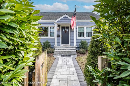 605 Front St, Tinton Falls NJ  07701-5515 exterior